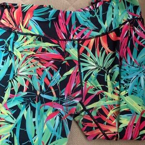 Fabletics cropped legging